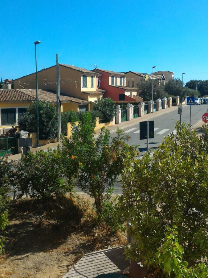 Ferienwohnung Casa Di Rosa Chia Exterior foto
