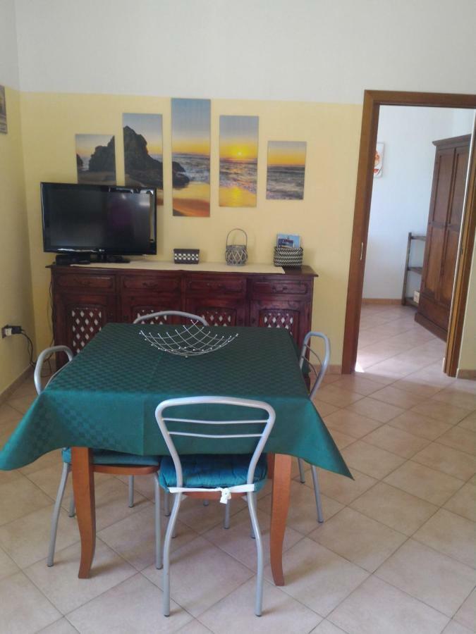 Ferienwohnung Casa Di Rosa Chia Exterior foto